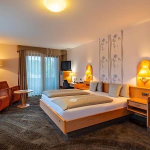 Comfort Zimmer mit Kingsize-Bett